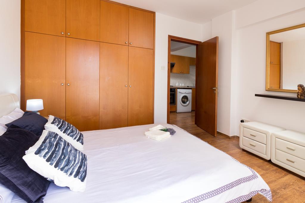 Mama Seaside Apartment Larnaca Extérieur photo