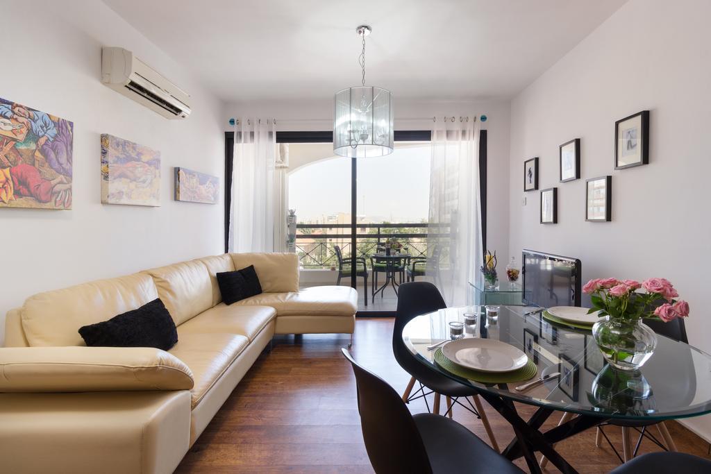 Mama Seaside Apartment Larnaca Extérieur photo